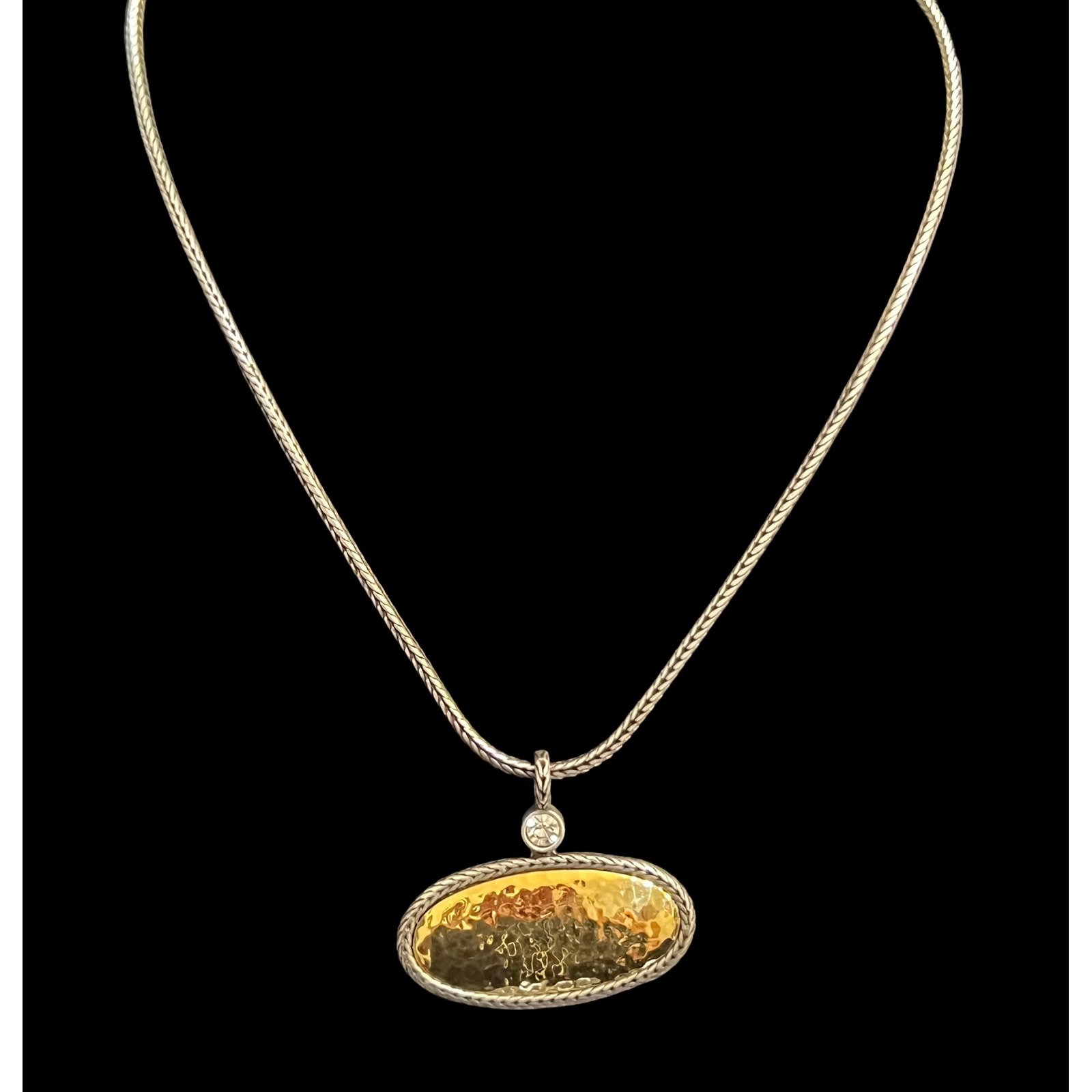 Premier Designs Silver Tone Wheat Chain W Gold Tone  Silver Tone Oval Pendant